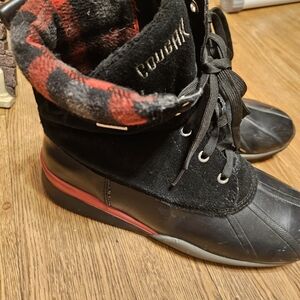 Cougar Black and Red Winter Boots